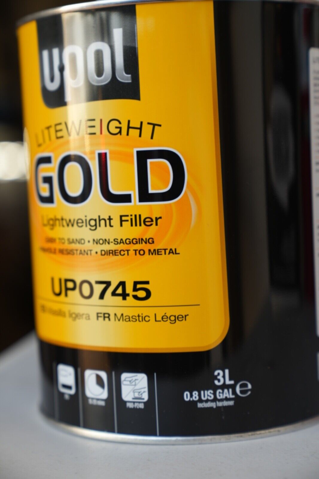UPOL UP0745 Flyweight Lightweight Gold Body Filler - 1 Gallon- 3 Liter Can