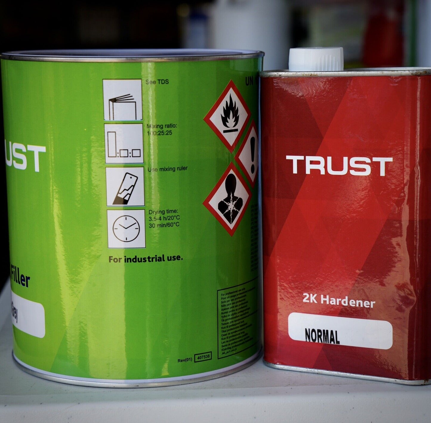 Trust Automotive 2K Urethane Primer Surfacer/Filler Gray Gallon Kit (4:1:1 Mix)