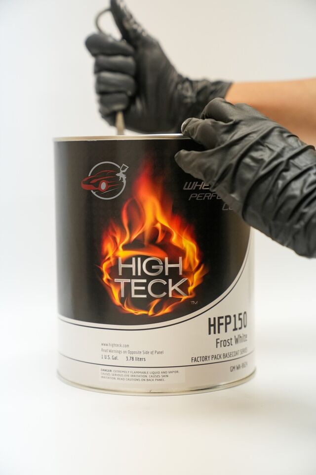 GM 8624 High Teck 7000 Frost White Basecoat Paint & Clearcoat Gallon Kit