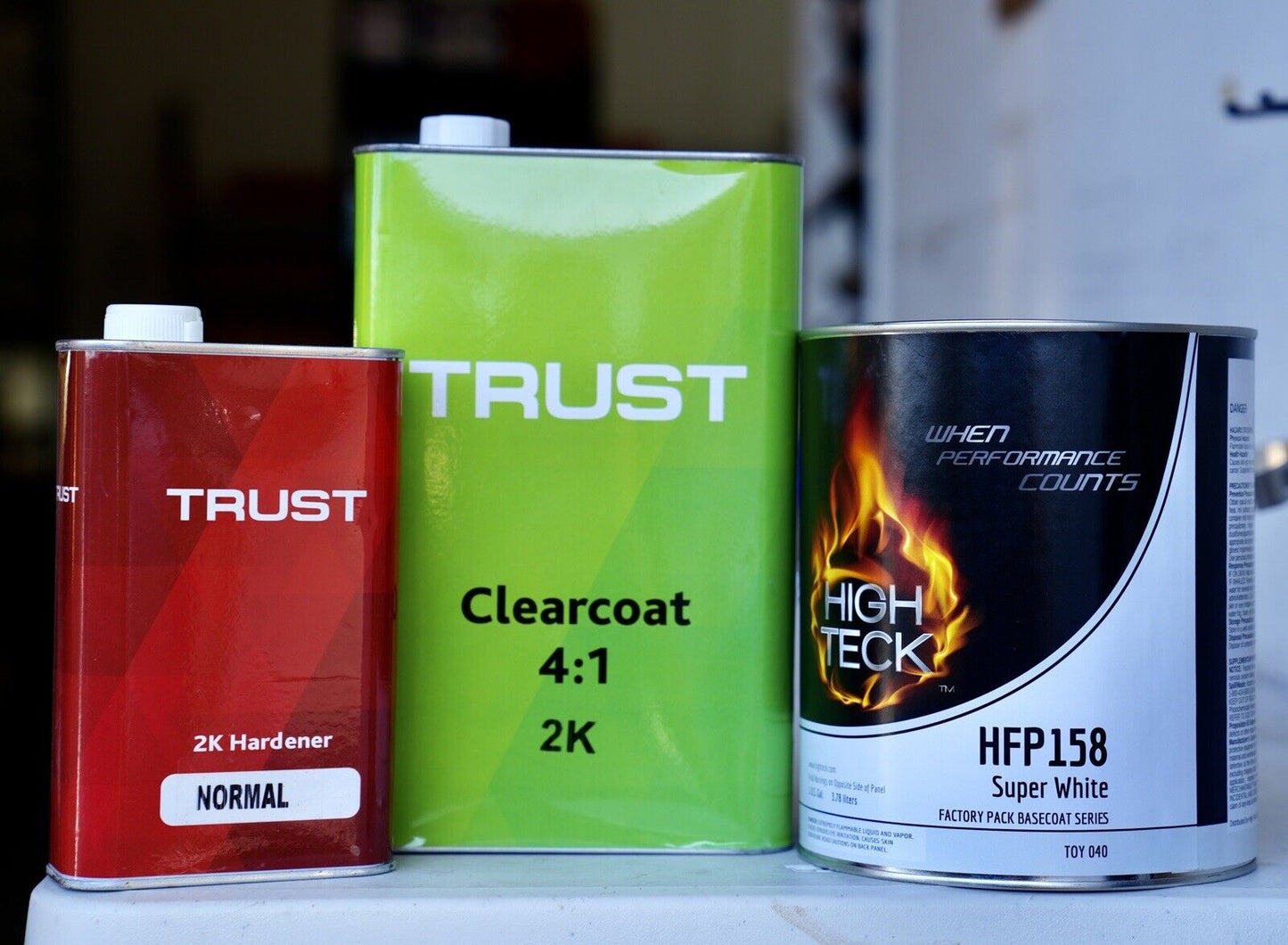 Super White Basecoat Paint & Trust 2K High Gloss Urethane Clear Coat Gallon Kit